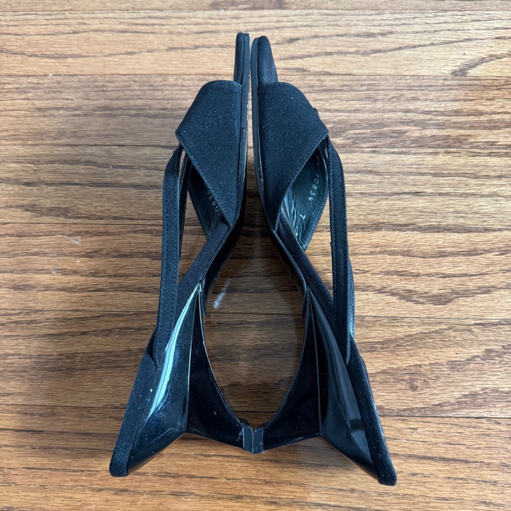 Stuart Weitzman Frenchie Black Crepe heels - Picture 4 of 10